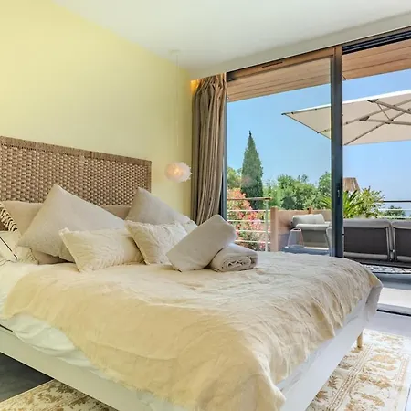 Rooftop In Lavandou, Panoramic View * Ле-Лаванду