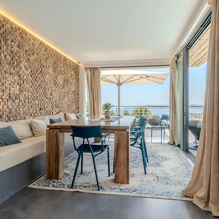 Rooftop In Lavandou, Panoramic View Апартаменты Ле-Лаванду