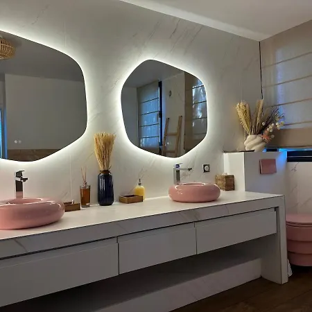 Rooftop In Lavandou, Panoramic View Lägenhet *