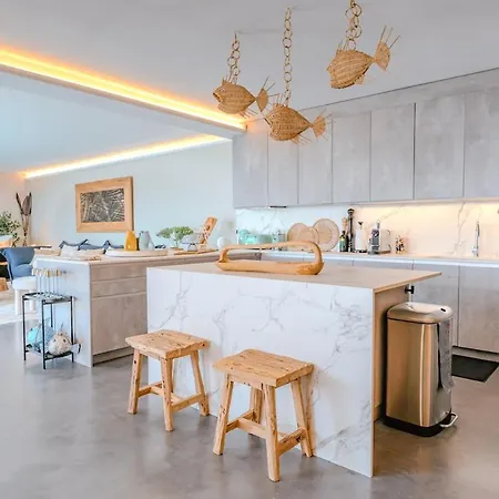 Rooftop In Lavandou, Panoramic View Apartment *