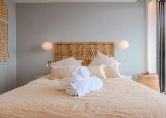 Rooftop In Lavandou, Panoramic View Апартаменты Ле-Лаванду